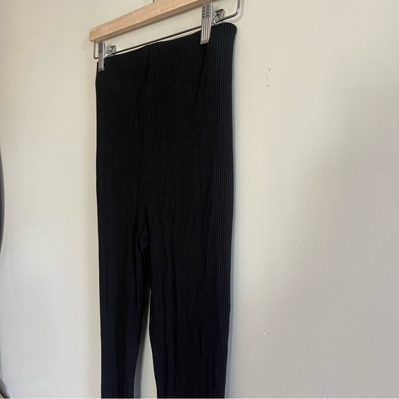 H&M Black Ribbed Flare Pants - Picture 5 of 7
